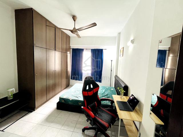 Master Room 1