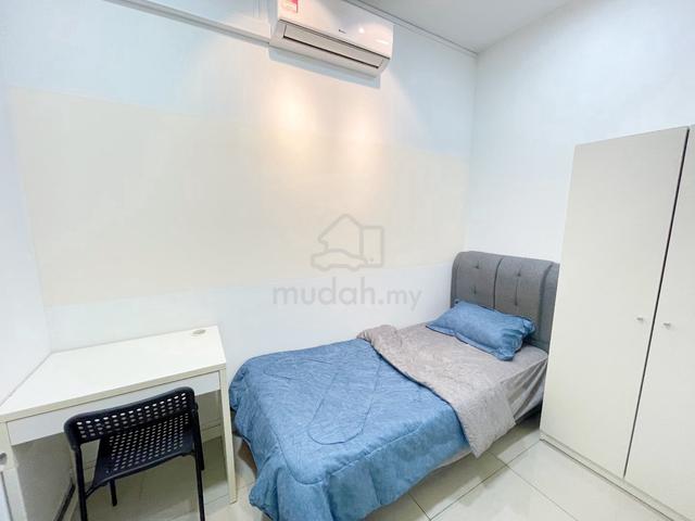 【New Renovated】The Greens Master Aircon Room at Subang West 1