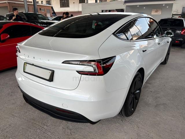 2025 Tesla MODEL 3 STANDARD Long Range MY24 (A) - 4
