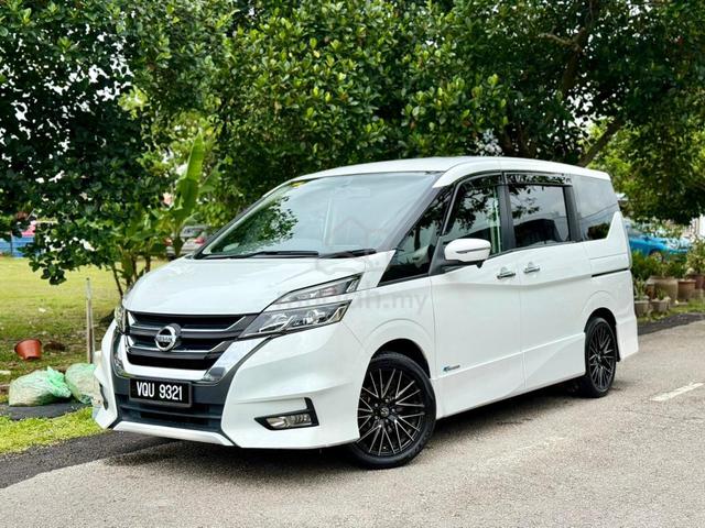 ON THE ROAD 2020 Nissan SERENA 2.0L (A) - 2
