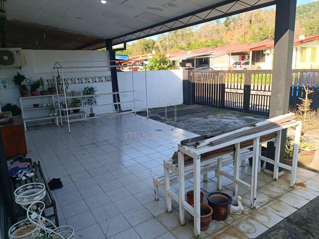 Inter Corner CL999 - Taman Telipok Jaya (3 Bilik) - LA 3484 sqft 3