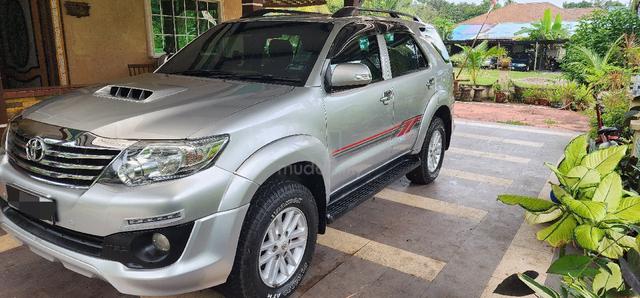 2012 Toyota FORTUNER 2.5 G TRD SPORTIVO VNT - 3