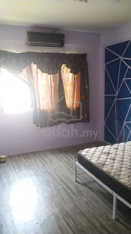 Rumah Pangsa Batu Berendam 1