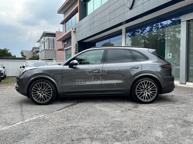 2022 Local Porsche CAYENNE 3.0 V6 1 Owner - 3