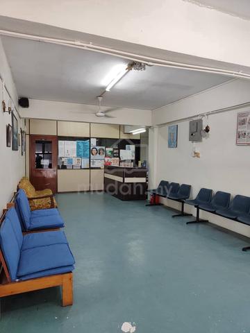 First Floor facing main road mayang pasir Bayan Baru 1