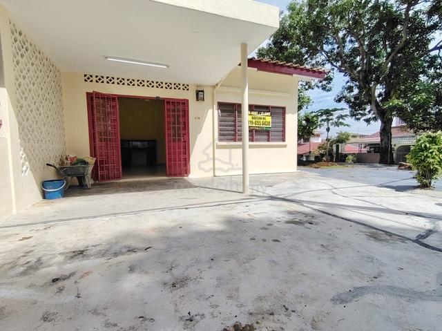 Corner Lot 1-Stry Terrace House Taman Bukit Beruang Melaka For Rent 1