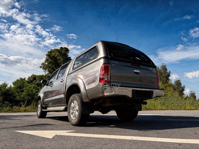 2010 Toyota HILUX 2.5 G FACELIFT DOUBLE CAB (A) - 2
