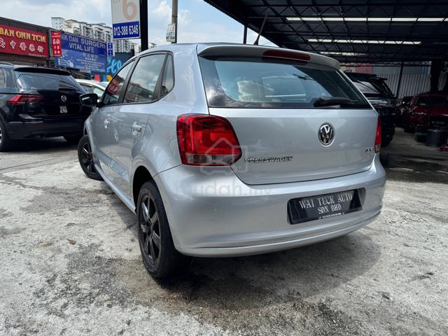 Volkswagen POLO 1.6 (A) Hatchback - 2