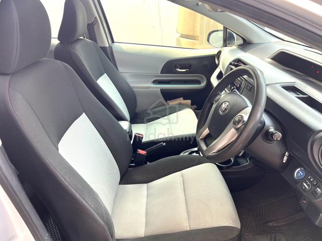2012 Toyota PRIUS C 1.5 (HYBRID) NHP10R (A) - 3