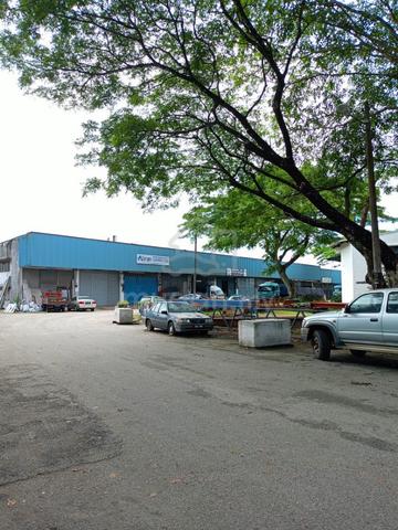 For Rent . Taman Mewah, Kulai (Jalan Selendang)Single Storey Factory 1