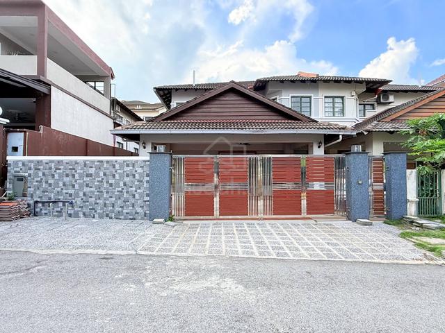 SeMi D RuMaH BeSaR TaMan MeLaWaTi 🏠 FuLLy RenoVaTeD ParKiNg LUaS 1