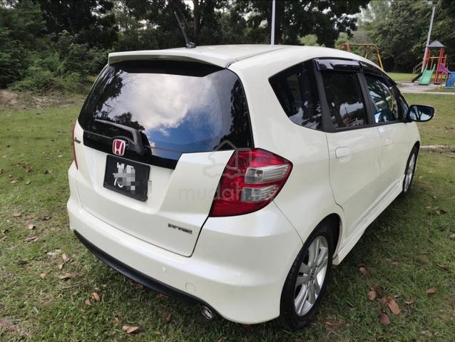 2010 Honda JAZZ 1.5 V (A) HIGH SPEC, CBU UNIT - 2