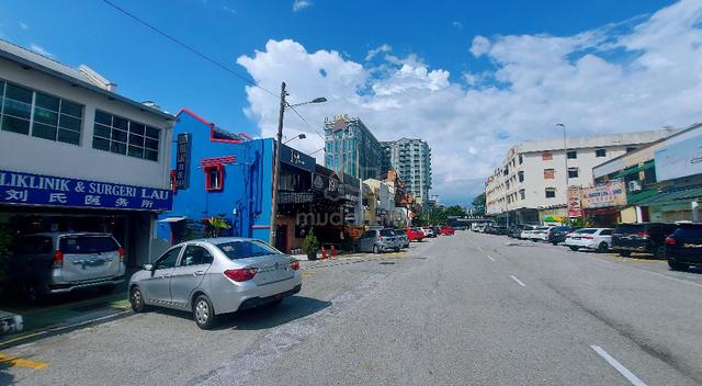 Prime Location Double Storey Shoplot @ Persiaran Greenhill, Ipoh Perak 2