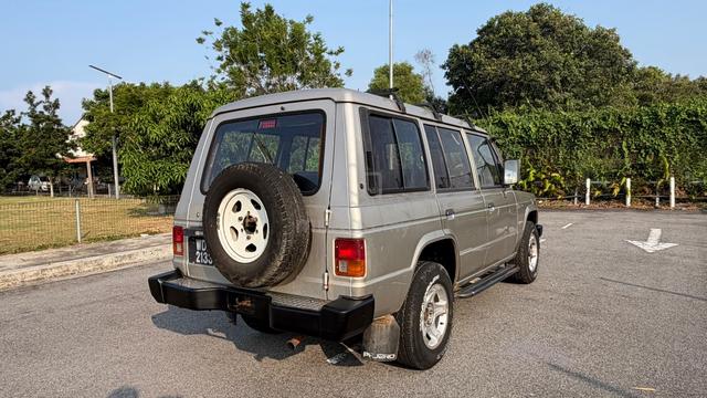 1996 Mitsubishi PAJERO 2.6 (M) - 3