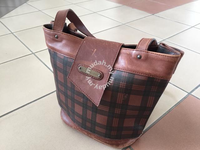 Ralph Lauren shoulder bag vintage nike levis MCM - Bags & Wallets for sale  in Labis, Johor