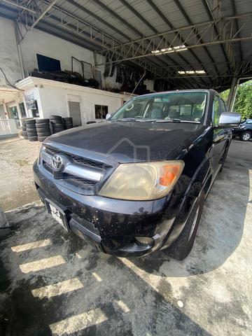 2005 Toyota HILUX 2.5 G MY05 KUN25R (A) - 1