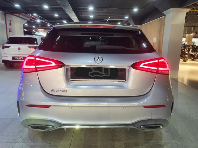 2018 Mercedes Benz A250 2.0 AMG LINE (A) - 4
