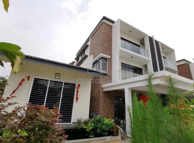 Corner Lot Semi-D Type Retusa Setia Utama 1, Setia Alam 1