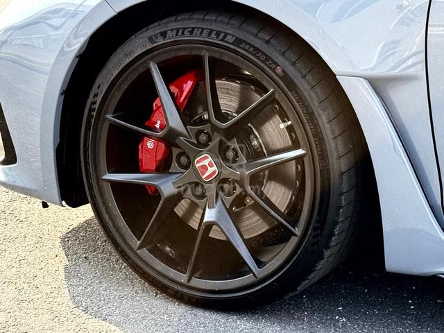 2025 Honda CIVIC 2.0 TYPE R FL5 RACINGBLACK (NEGO) - 4