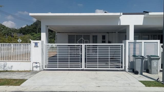 Laman Sendayan Single Story- corner lot 1