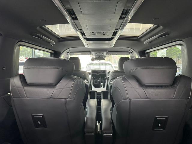 2024 Toyota ALPHARD 2.5 EXECUTIVE LOUNGE HYBRID - 5