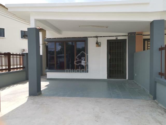 Jalan Seri Austin, Taman Seri Austin 1
