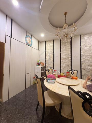 Taman Iskandar Johor Town Area Semi D Fully Renovated For Sale 1
