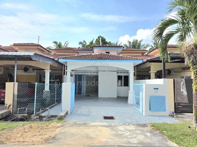 MURAH Single Storey Terrace Taman Langat Utama KLIA Sepang 1