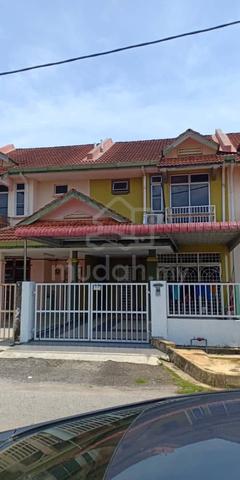 rumah teres 2 tingkat berhadapan sekolah 1