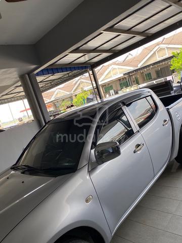 2011 Mitsubishi TRITON 2.5 KB4TGJRXZR FACELIFT (M) - 2
