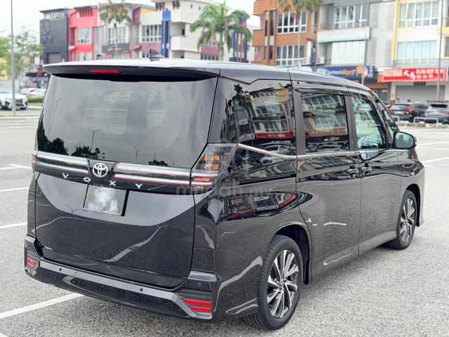 2022 Toyota VOXY 2.0 S-Z (A) - 3