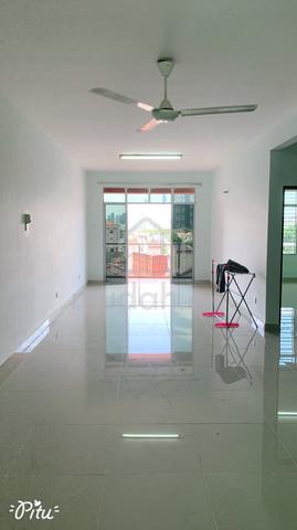 Diamond Regency 1