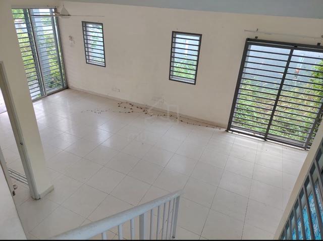 Taman Nuri gated guaded 2 storey semi cluster bare unit for sale 1