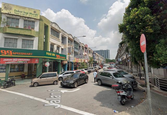 Taman Sri Sinar Kepong 3-Storey Freehold Shoplot 1