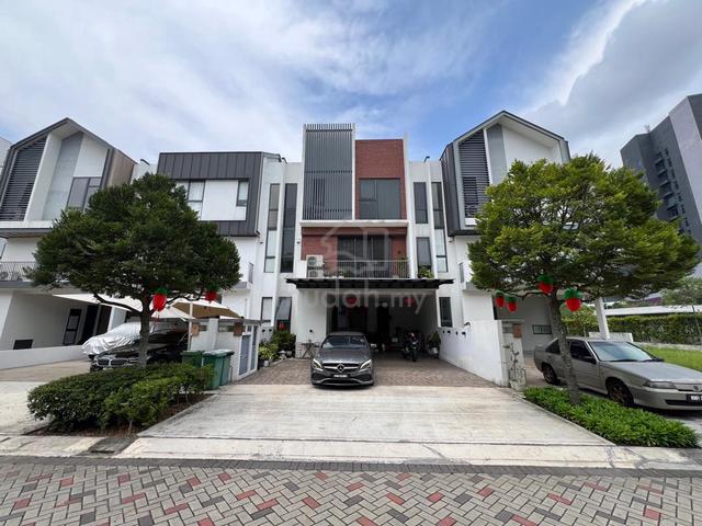 STRATA READY!!BIGGER!! 3 Storey Gamuda 257 Kota Kemuning, Lucent 1