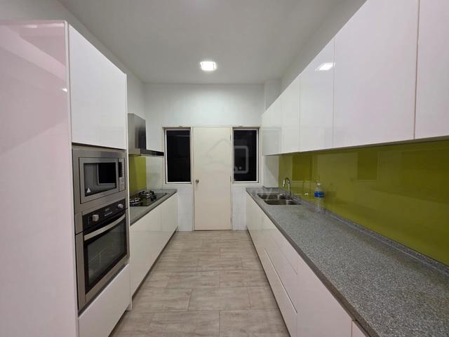 2.5 Storey Big Size, Presint 16 1