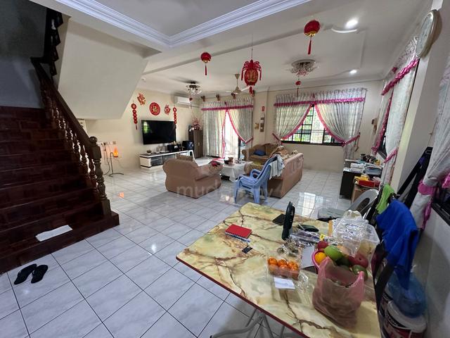 Double Storey Corner Terrace House at Stapok Selatan 3