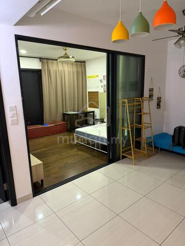 Almas Suites @ Puteri Harbour 1
