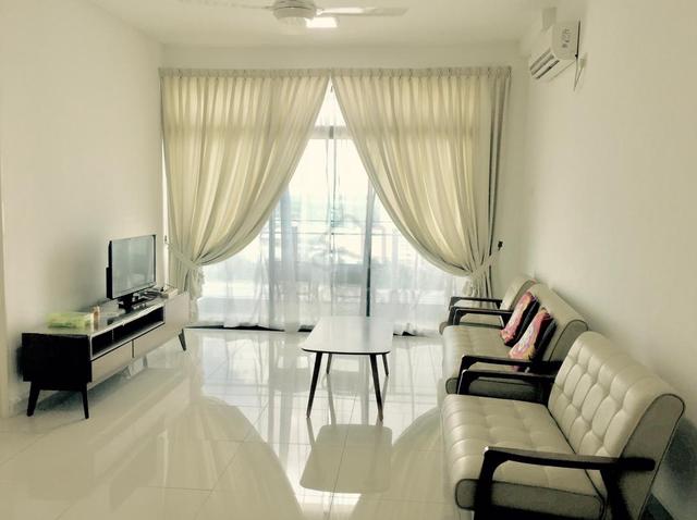 The M @ Medini Macrolink 1