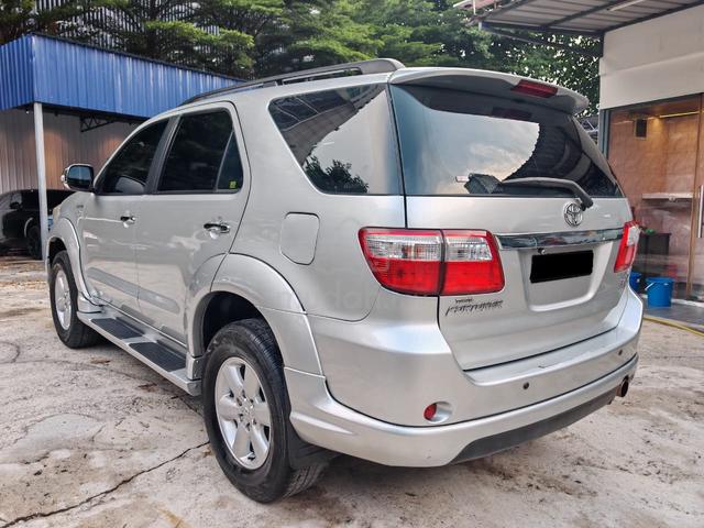 2009 Toyota FORTUNER 2.7 V FACELIFT - 3