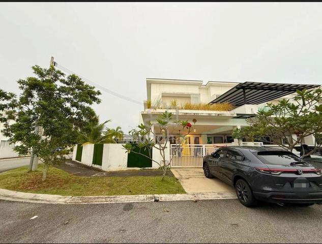 Corner Renovated Double Storey, Below Bank Suriaman Sendayan Seremban 1