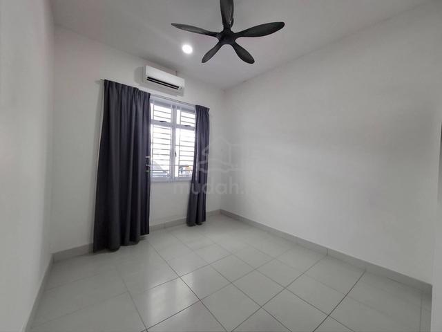 Bandar Putra/ Single Storey/ 4 Bedroom/ 1 Aircond/ Jalan Bayan Kulai 1
