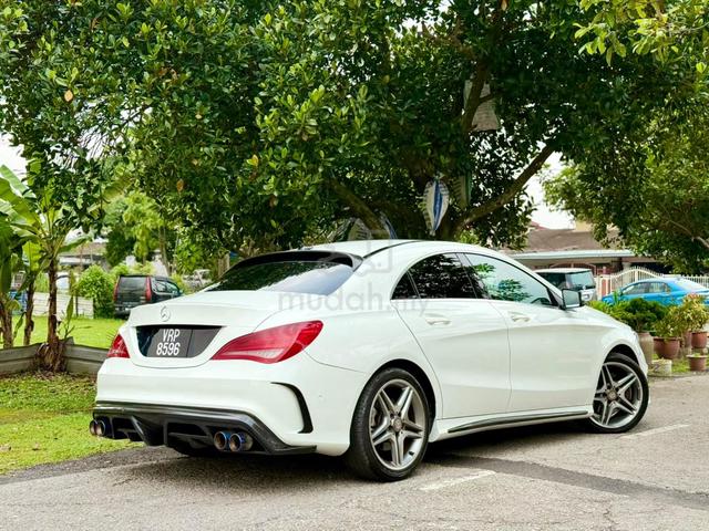 ON THE ROAD 2014 Mercedes Benz CLA 250 2.0 AMG - 4