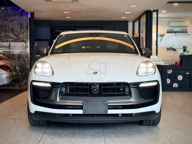 UNREG 2023 Porsche MACAN T 2.0 Sport Chrono - 3