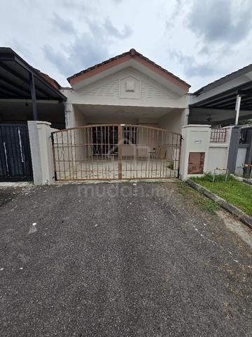 Single storey house for rent directly from owner  1
