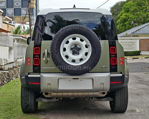PANGEA GREEN 2022 Land Rover DEFENDER 2.0 90 P300 - 4