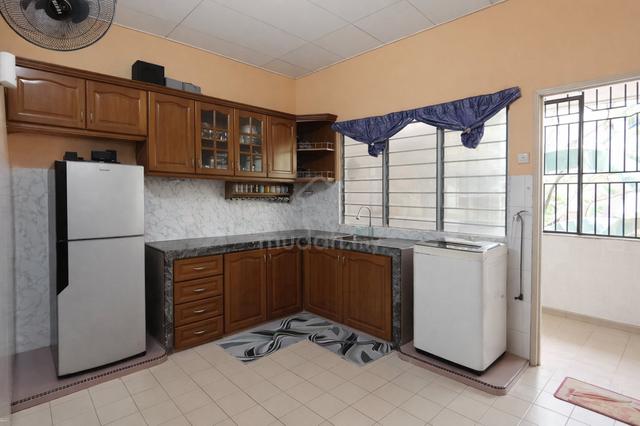 Kota kemuning Bukit Rimau Townhouse Corner lot nearby Aeon Big Malll 1