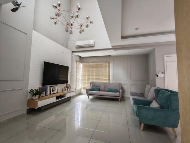 3 Story Bangalow, Quas Residence Taman Bukit Ria, Kajang 1