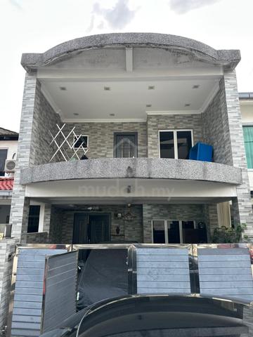 2 storey , samudera utara , taman samudera , batu caves 1