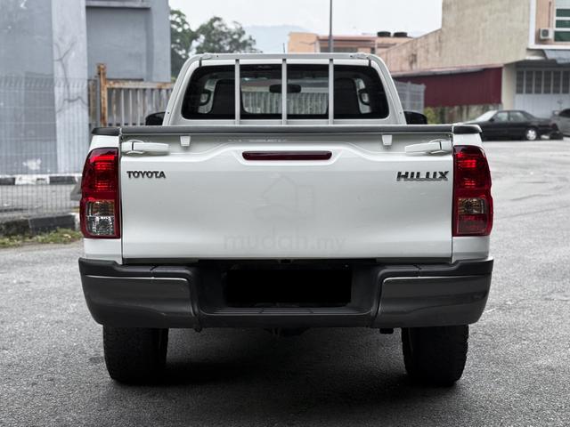 2020 Toyota HILUX 2.4 MT (M) - 5
